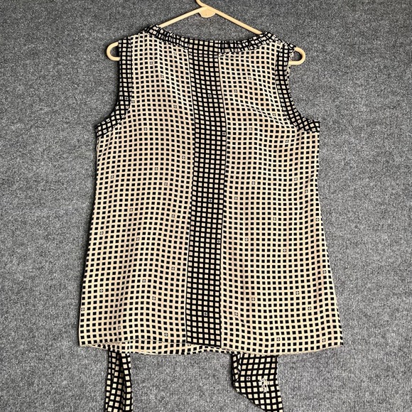 Tory Burch Silk Top Size 10 Sleeveless Bow Tie Neck Geometric Chic Office - Picture 9 of 9
